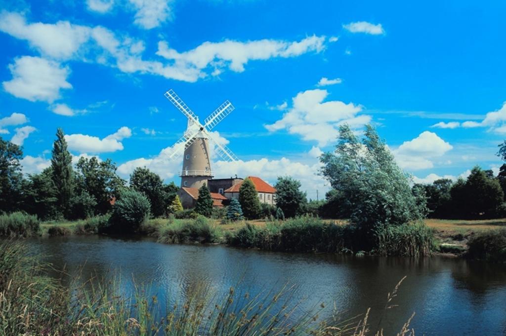 Wayford Bridge Inn Hotel スタラム 設備 写真